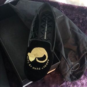 Smoking slipper flat